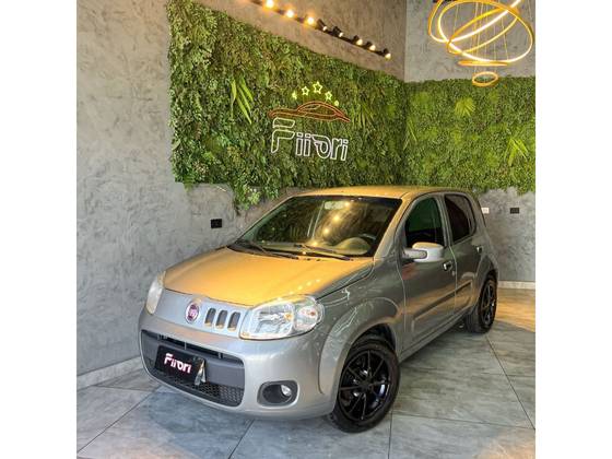 FIAT UNO 1.0 EVO VIVACE 8V FLEX 4P MANUAL FIAT UNO 1.0 EVO VIVACE 8V FLEX 4P MANUAL